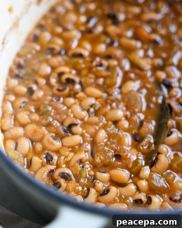 Black-eyed peas plated with sides