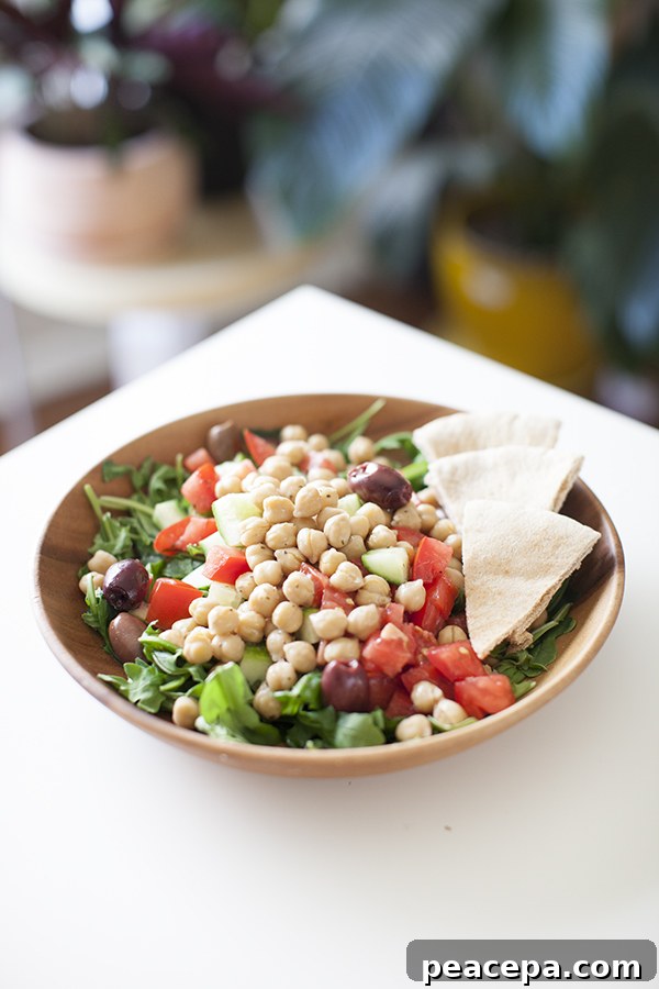 Mediterranean Salad 5 Minute Easy Vegan Recipes | sweetpotatosoul.com