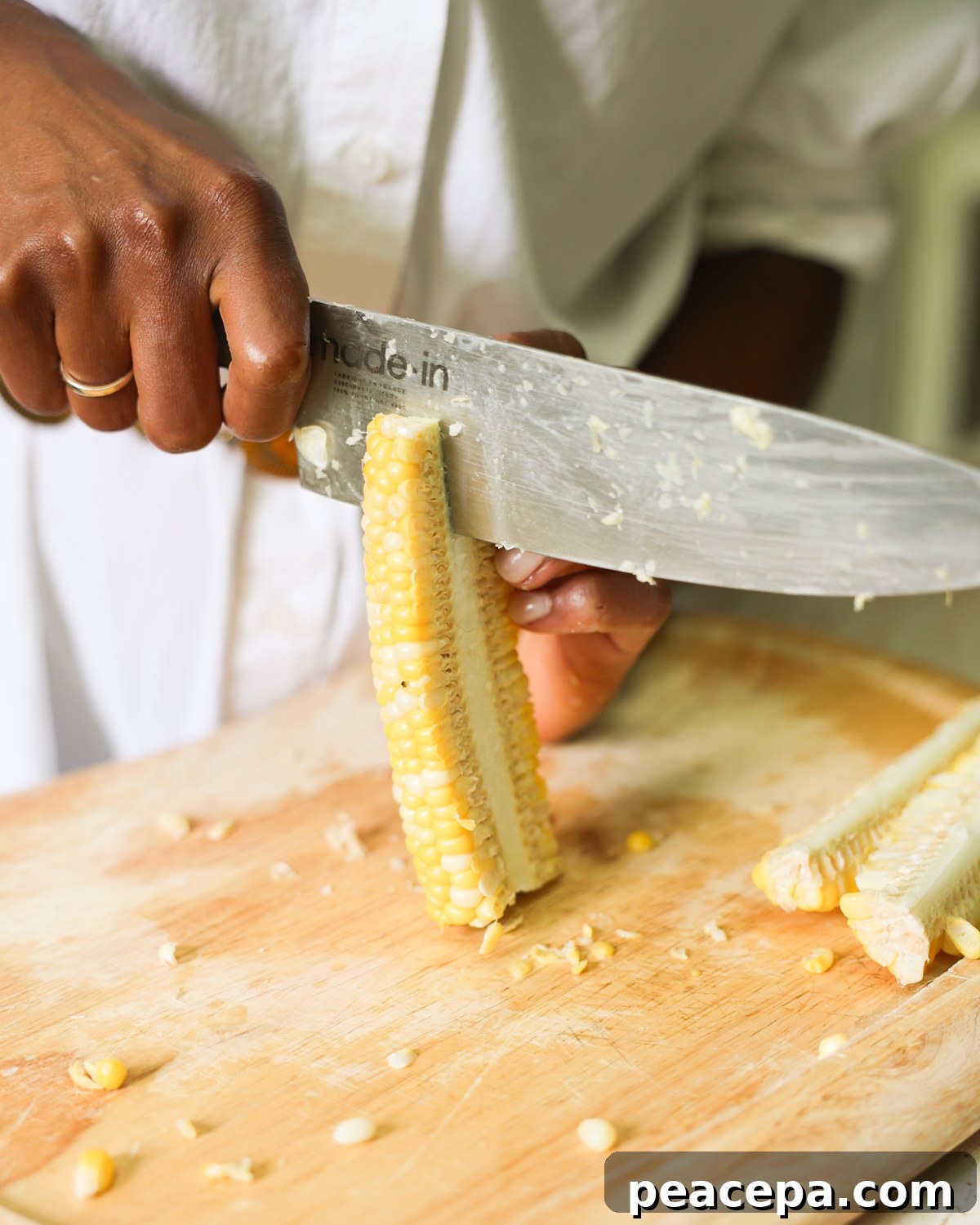 quartering a corn cob