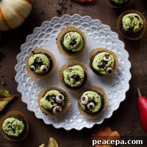 Halloween Raw Chocolate Matcha Cupcakes | sweetpotatosoul.com