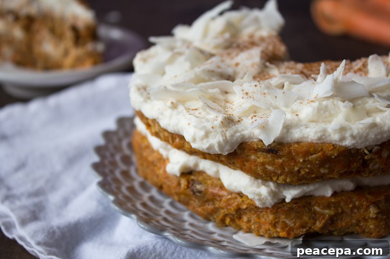 Raw Carrot Cake | www.sweetpotatosoul.com