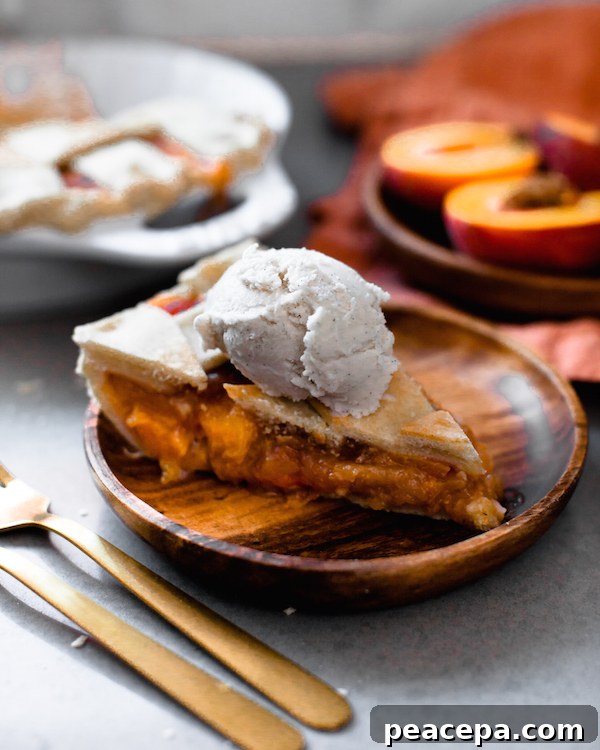 Vegan Peach Pie | @sweetpotatosoul